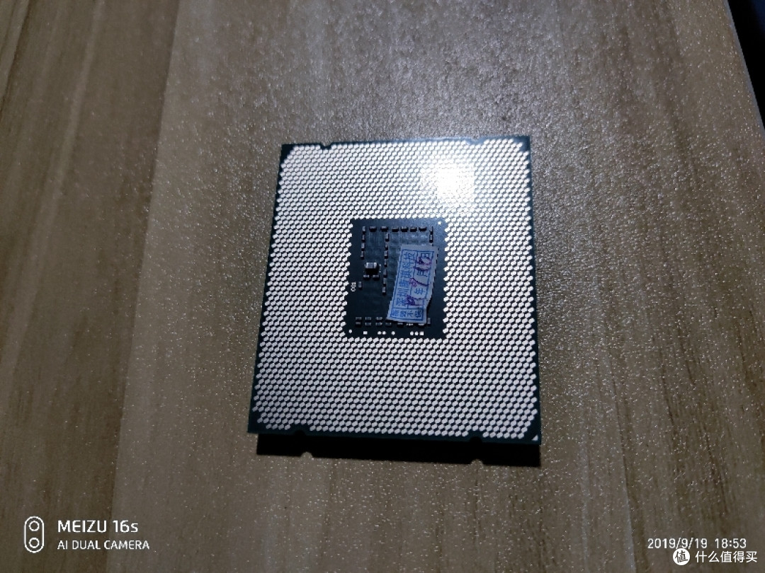 1cpu:e5-2658a v3散热:利民as120plus内存:海盗船复仇者16gb*2硬盘