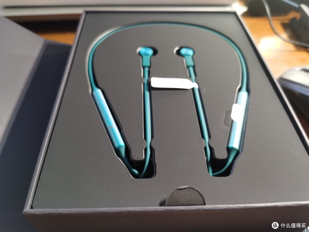 孤儿耳机华为freelace翡冷翠入手体验