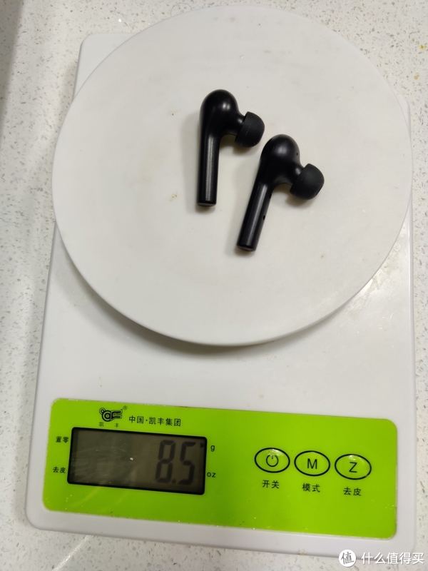 两只耳机合起来8.5克，不算重，比较合理