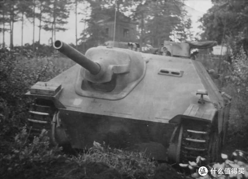 国防军第731坦克歼击营的指挥型追猎者