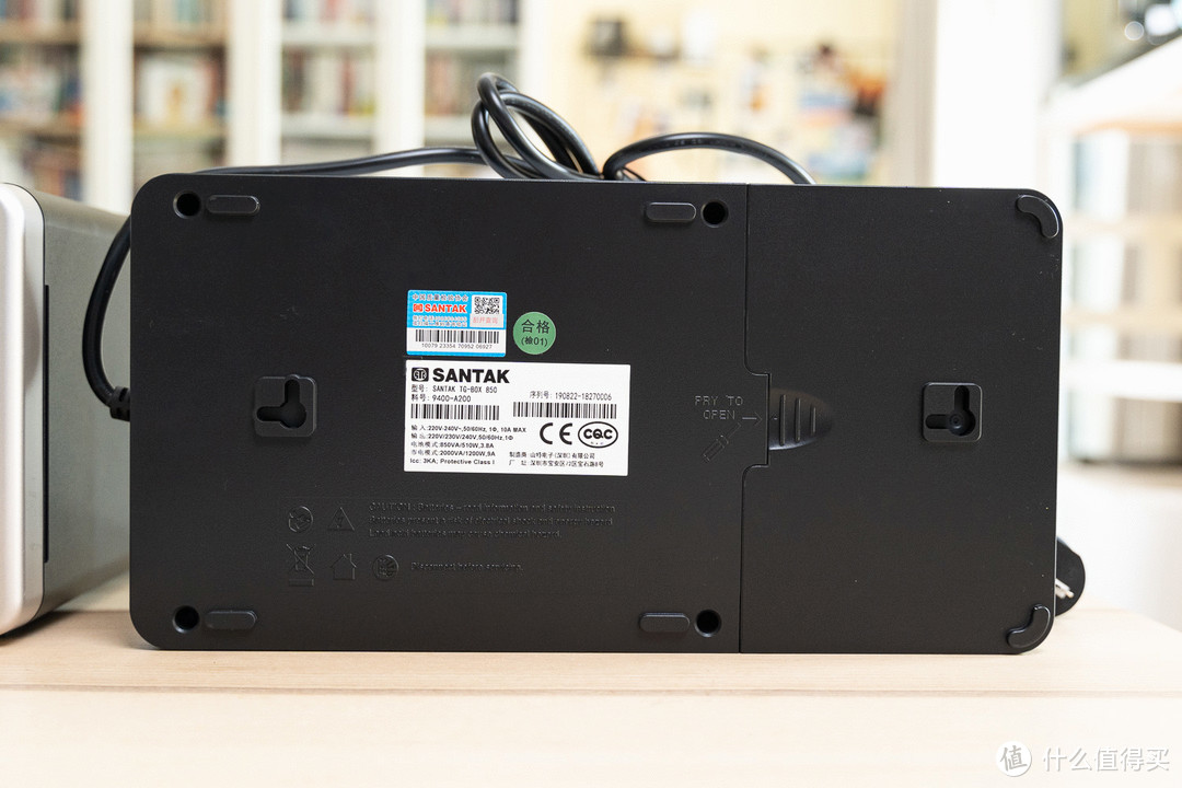 威联通、群晖、PC都能用——山特TG-BOX850 UPS不间断电源体验