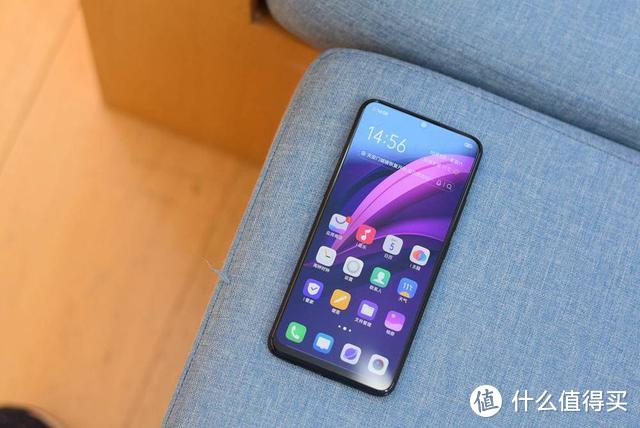 vivo Z5图赏：实力与续航兼具的千元机，目前不过时