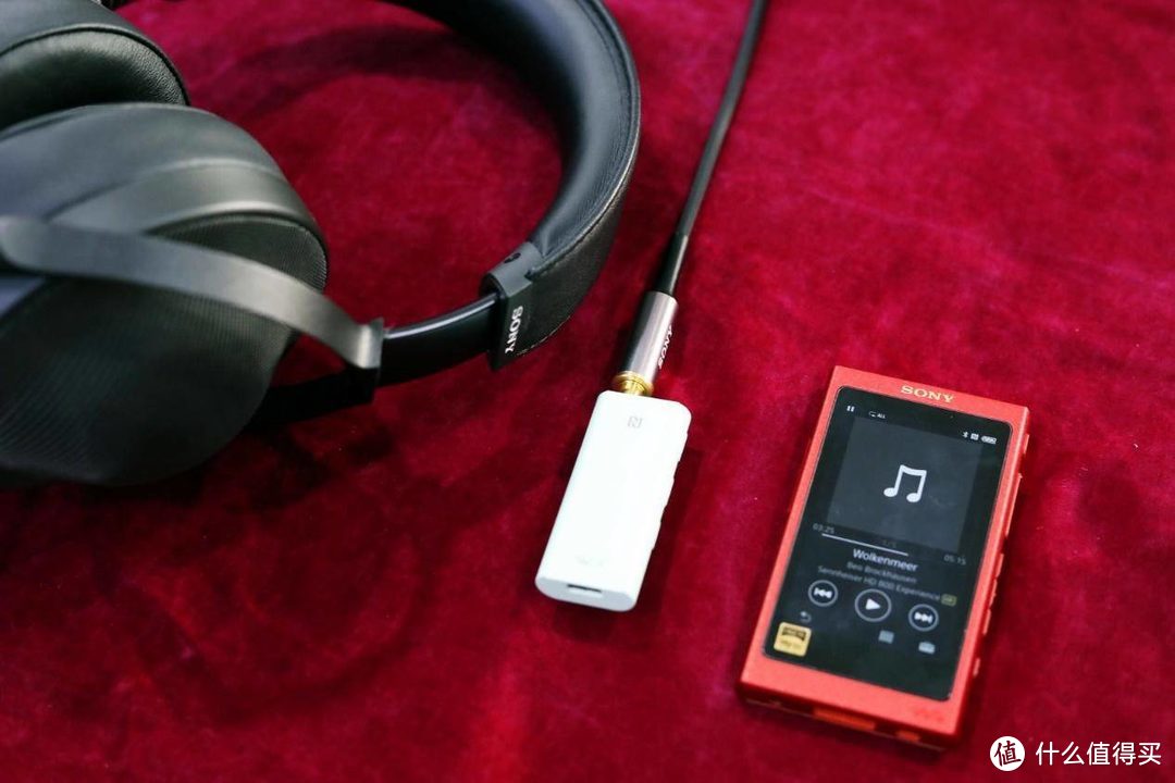 老房音乐厅篇七用300元的耳放推10000元的耳机是种什么体验