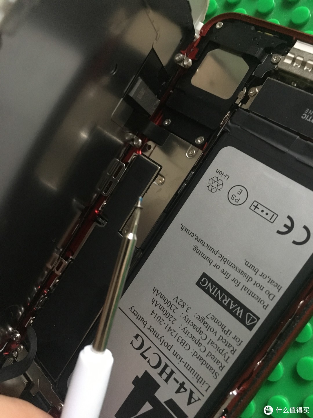 这电池虚标了吗？iPhone7更换A+4 2300mAh高容量电池教程
