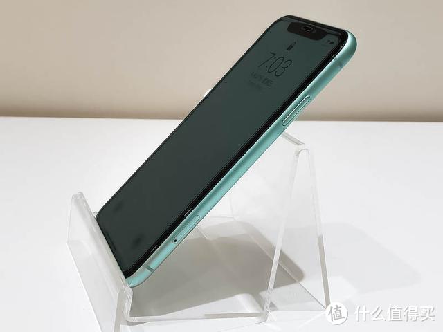 iPhone 11薄荷绿开箱：这绿色不要太好看