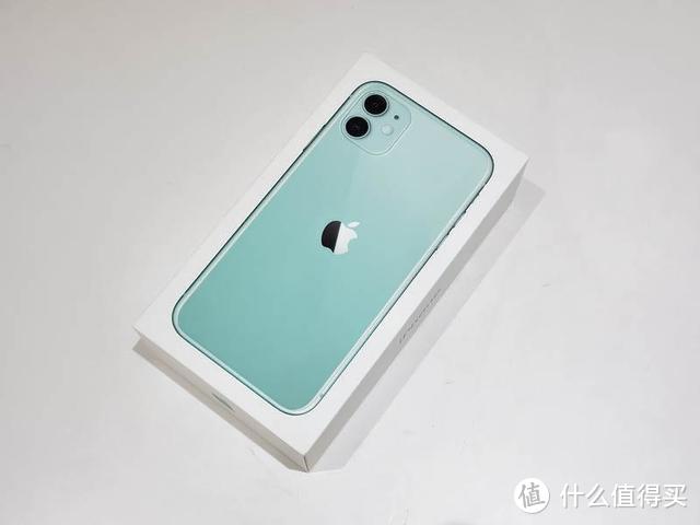 iPhone 11薄荷绿开箱：这绿色不要太好看