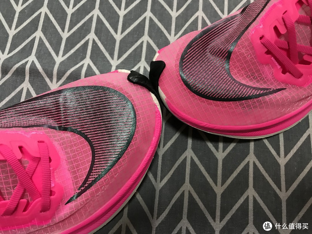 巨资购入的Nike ZoomX Vaporfly NEXT跑步鞋