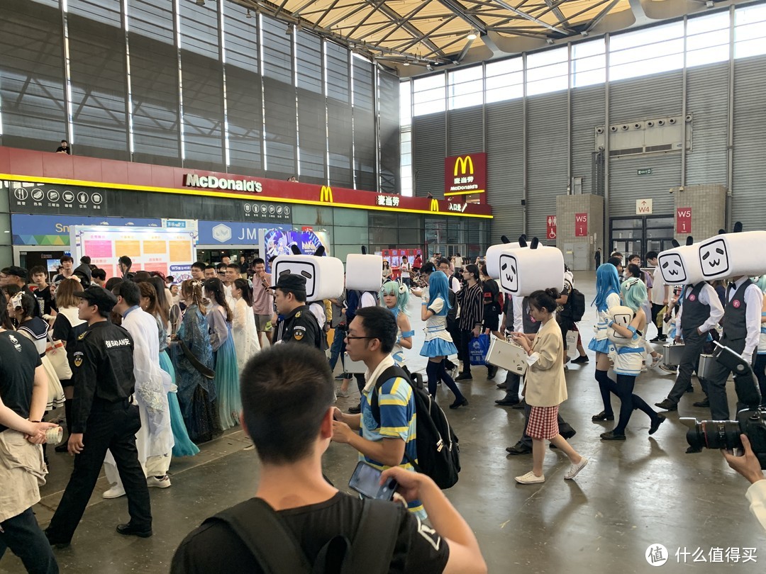 Bilibili World 2019 上海站全纪录（内含140P单反高清美女图！）