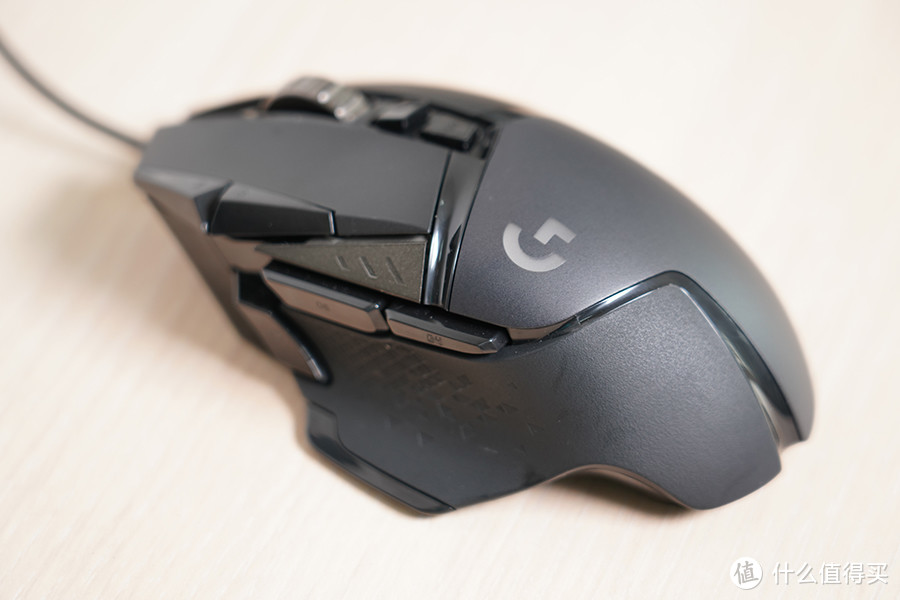 罗技 G502 HERO 主宰者电竞游戏鼠标 游戏玩家的最佳伴侣