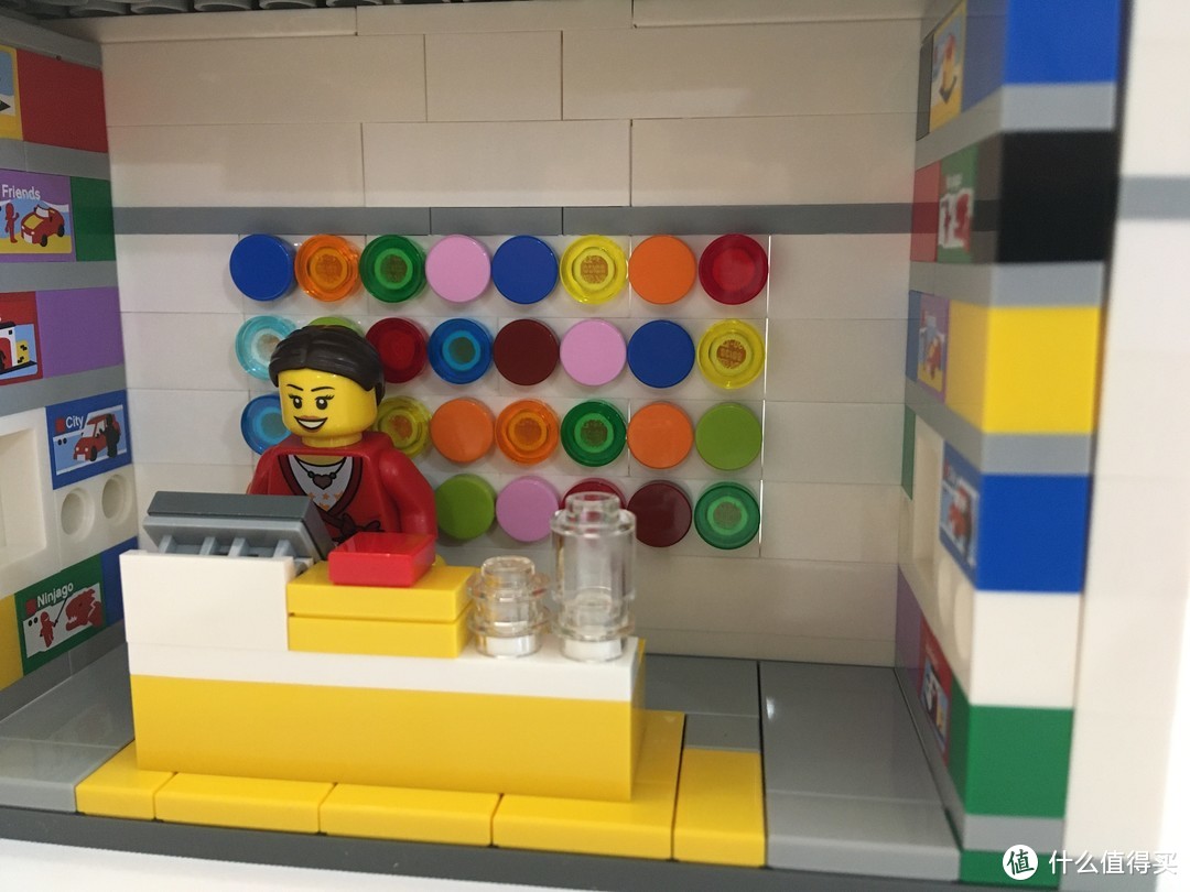 乐高新店开业礼 -- 40145 LEGO Brand Store