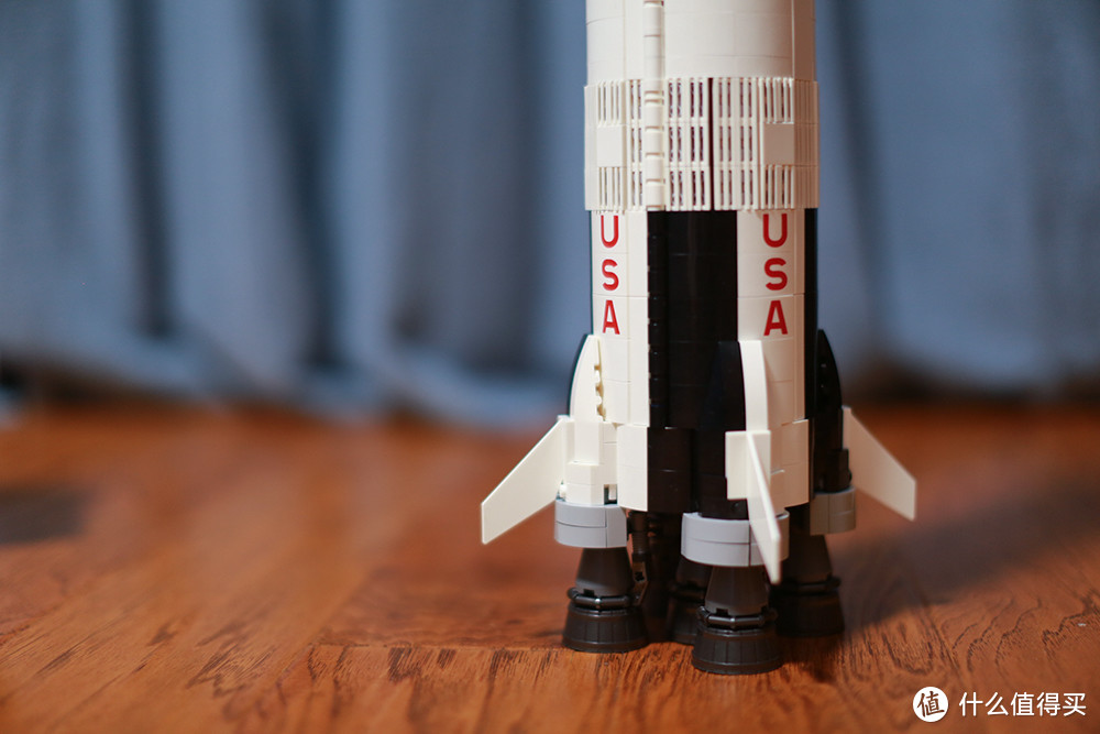 小面想去月球 -- LEGO乐高 21309 NASA APOLLO SATURN V