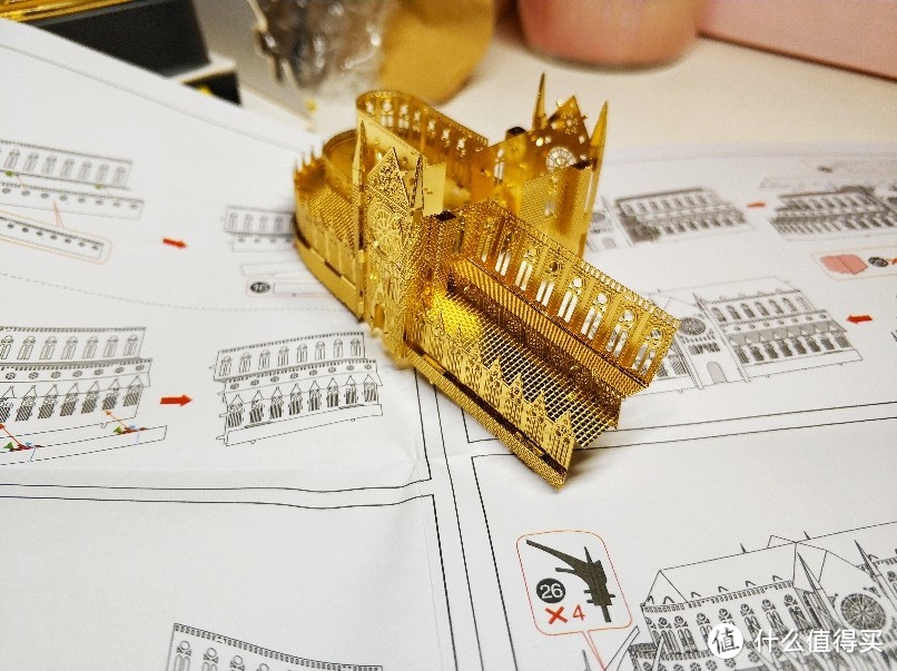 送你个缩小的巴黎圣母院——拼酷金属拼装模型开箱晒物