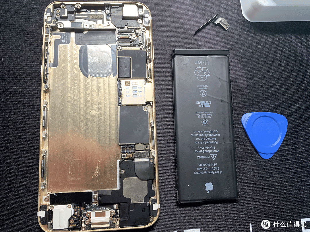 自己动手给iPhone 6换电池后满血复活，尚能战否？（含更换教程）