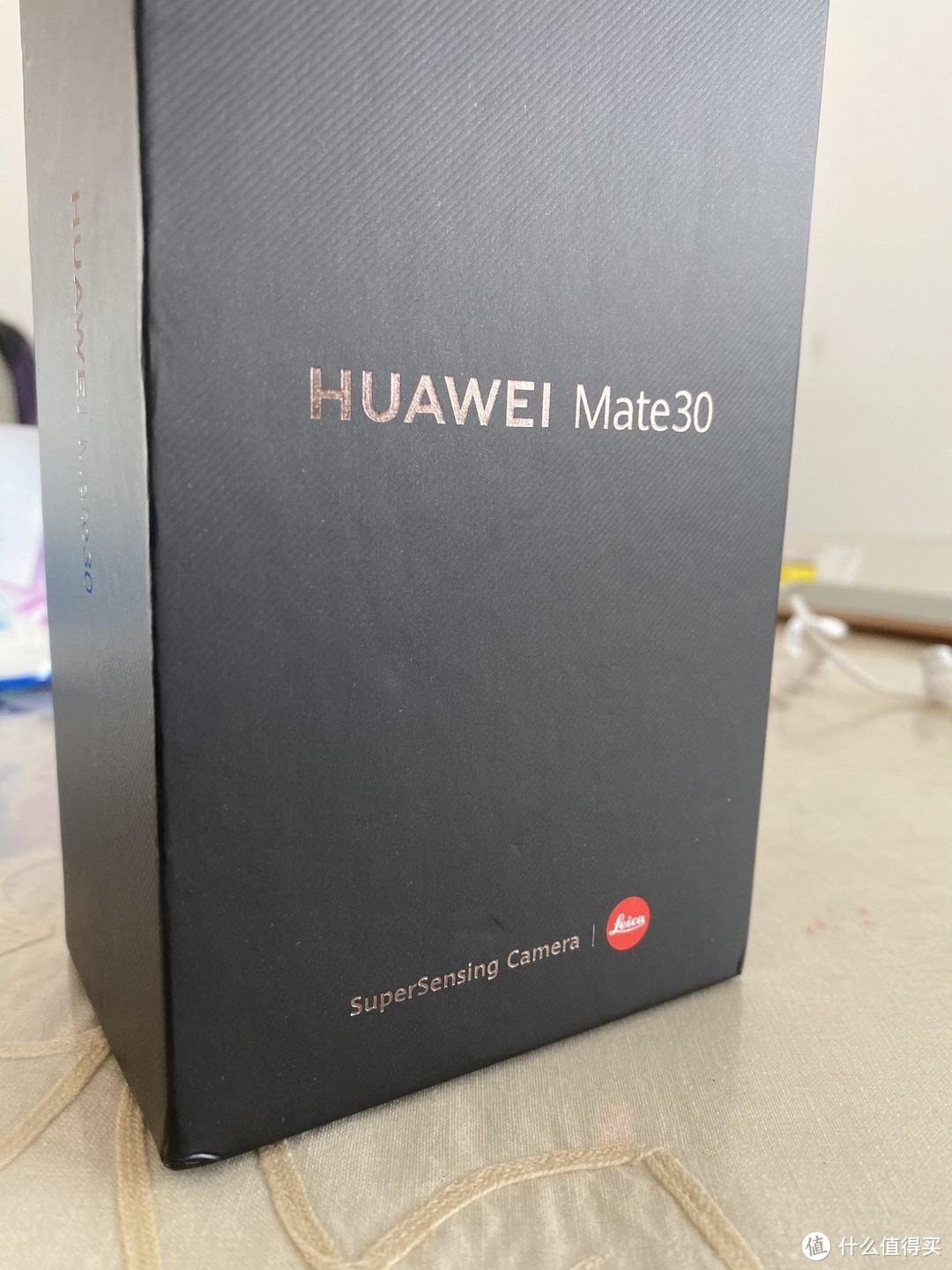 次旗舰大对决！Mate30 V.S. iPhone11