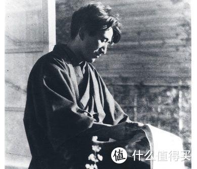 给你的生活带去温暖 —— 太宰治《小说灯笼》