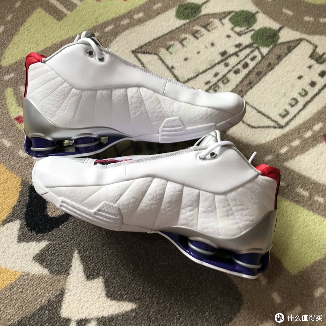 NIKE SHOX BB4篮球鞋