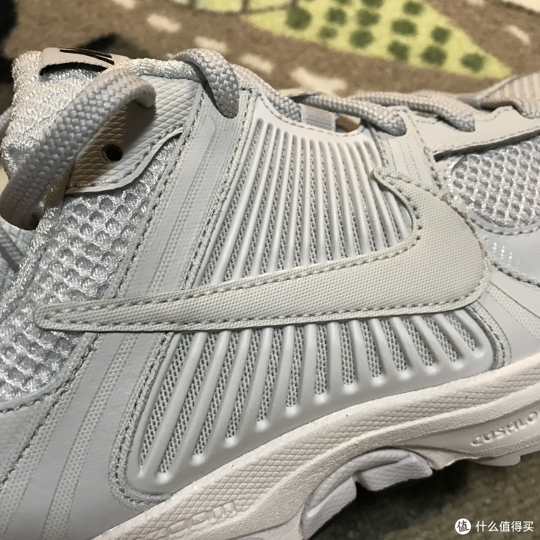 Nike Zoom Vomero 5 SP复古跑鞋