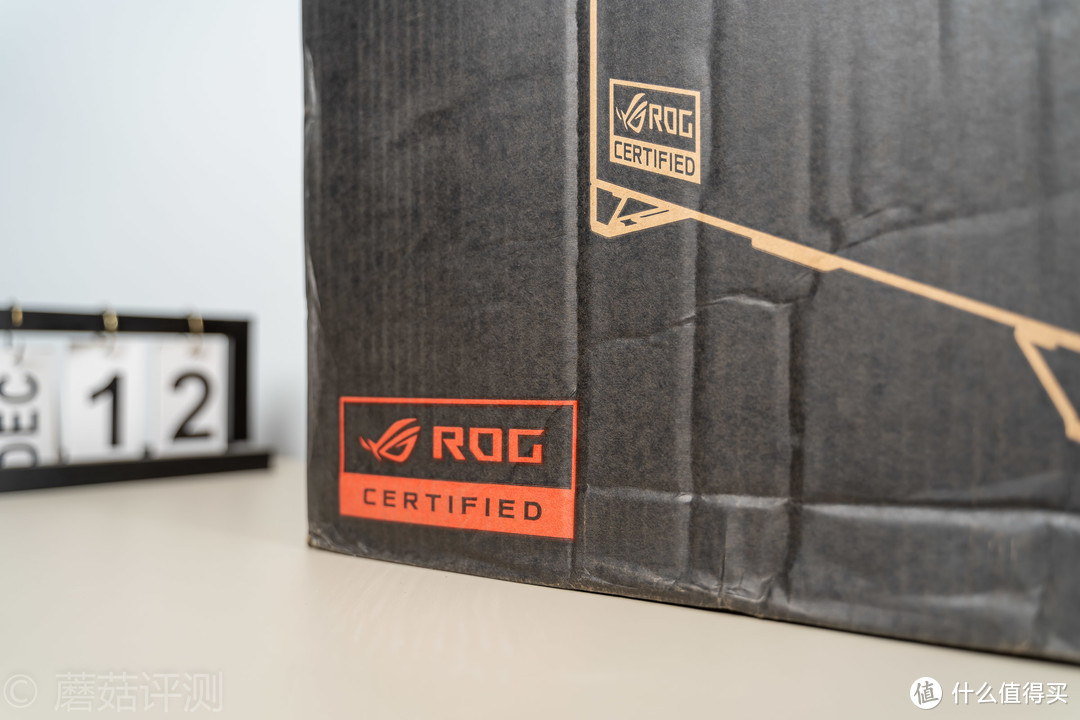 材质设计双升级、ROG定制更酷炫——LIANLI 包豪斯O11 ROG定制版 评测