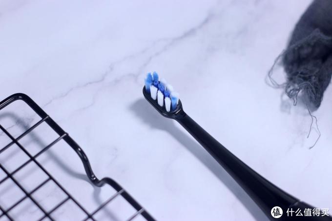 扉乐电动牙刷:自己可以紫外线杀菌,用着才安心