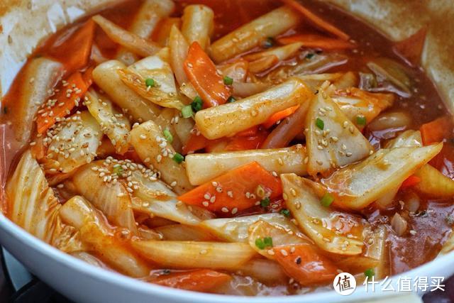 韩剧中的美食在家也能做，煮一煮就能上桌吃，软糯开胃，鲜辣过瘾