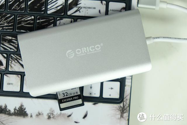 ORICO 8合1 Type-C扩展坞测评：告别笔记本接口不足！