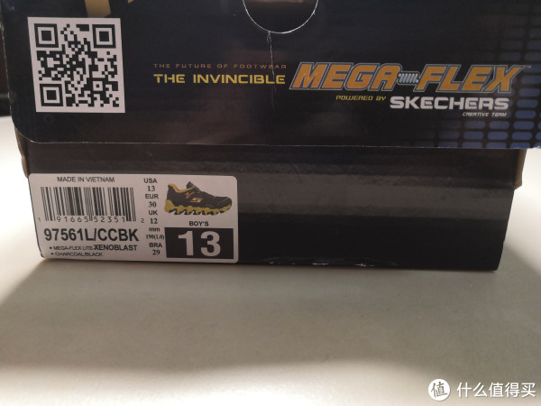 买了大一码的，现在在穿12码，鞋已经够穿了，先囤着。