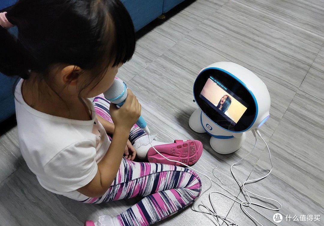 学习娱乐两不误，孩子喜爱的文小尊机器人测评