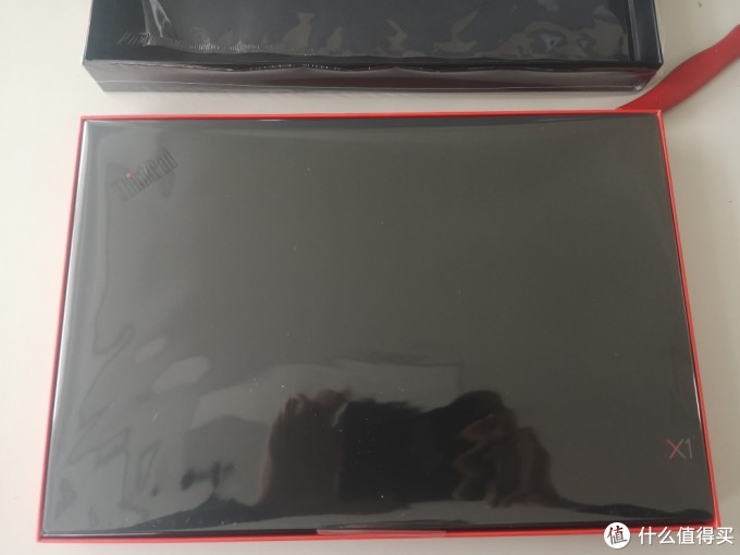 2019款X1 Carbon 做工很失败?个例?