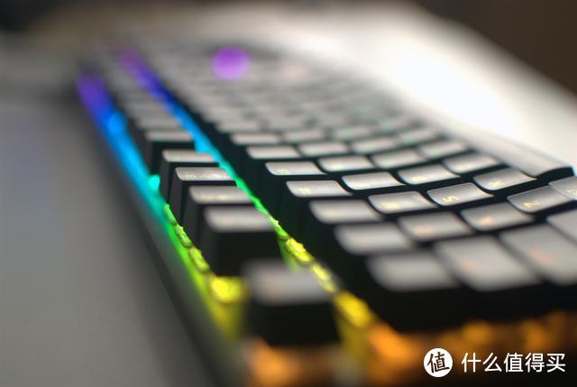 游戏能手 HyperX Alloy FPS RGB阿洛伊电竞游戏机械键盘带你飞