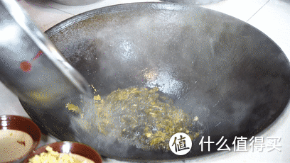 原创 厨师长教你：“葱香鲫鱼”的家常做法，味道鲜美