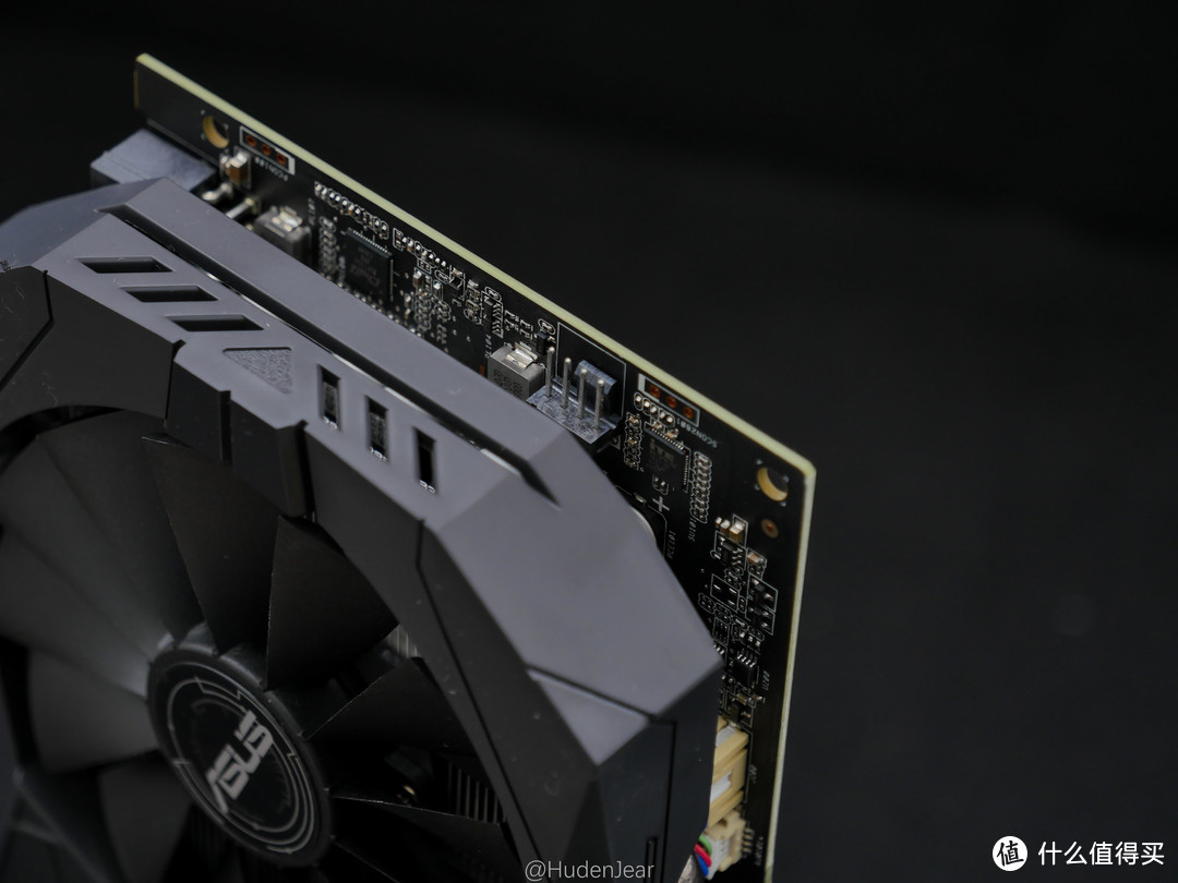 华硕 ASUS ROG STRIX RX580 2048sp 8GB开箱小测