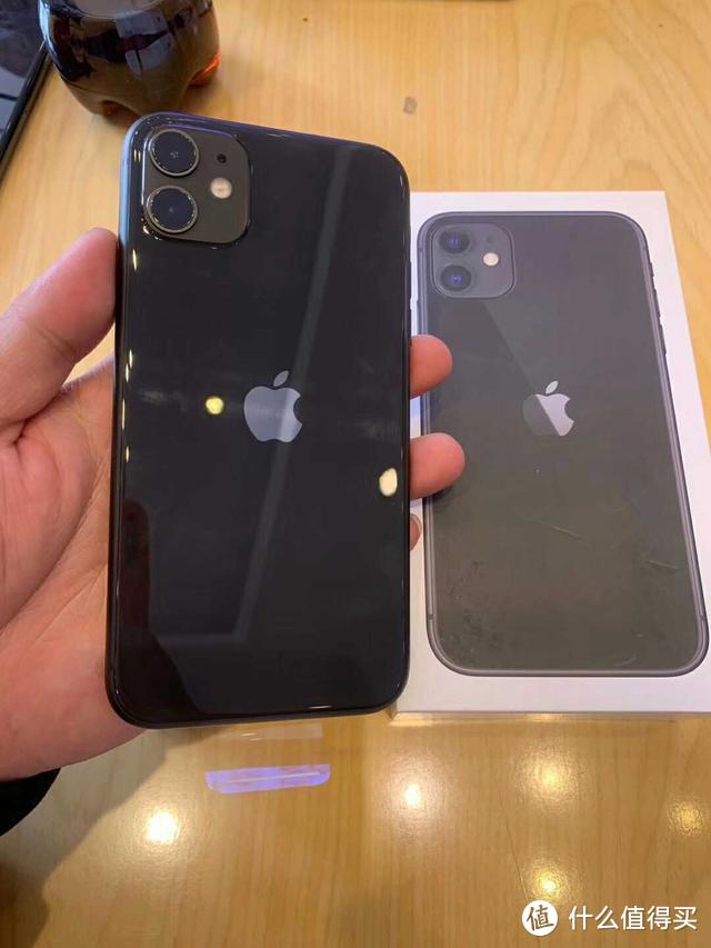 卖掉用了2年的iPhone X，贴钱换了iPhone 11，并没感到很香