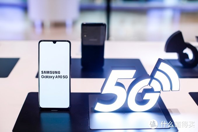 5G手机市场的新成员，三星推出Galaxy A90 5G