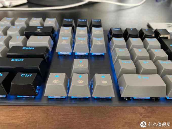 这把近期口碑甚好的国产机械键盘，我并不喜欢