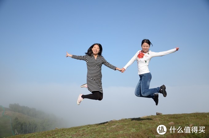 忽晴忽雨的呼伦贝尔~日出，云海，佛光，大草原，还有采蘑菇的小姑娘~~~