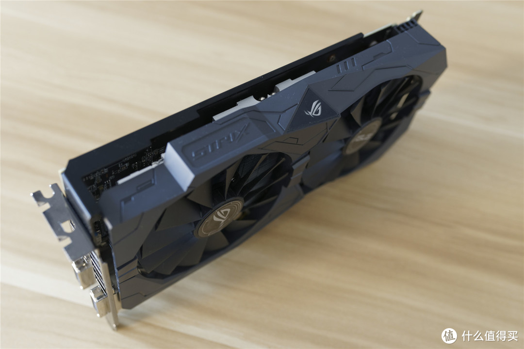 老将换血重生的千元中低端卡：华硕ROG STRIX RX 580 2048SP简测