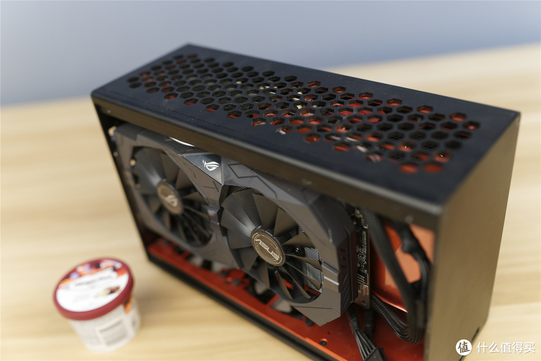 老将换血重生的千元中低端卡：华硕ROG STRIX RX 580 2048SP简测