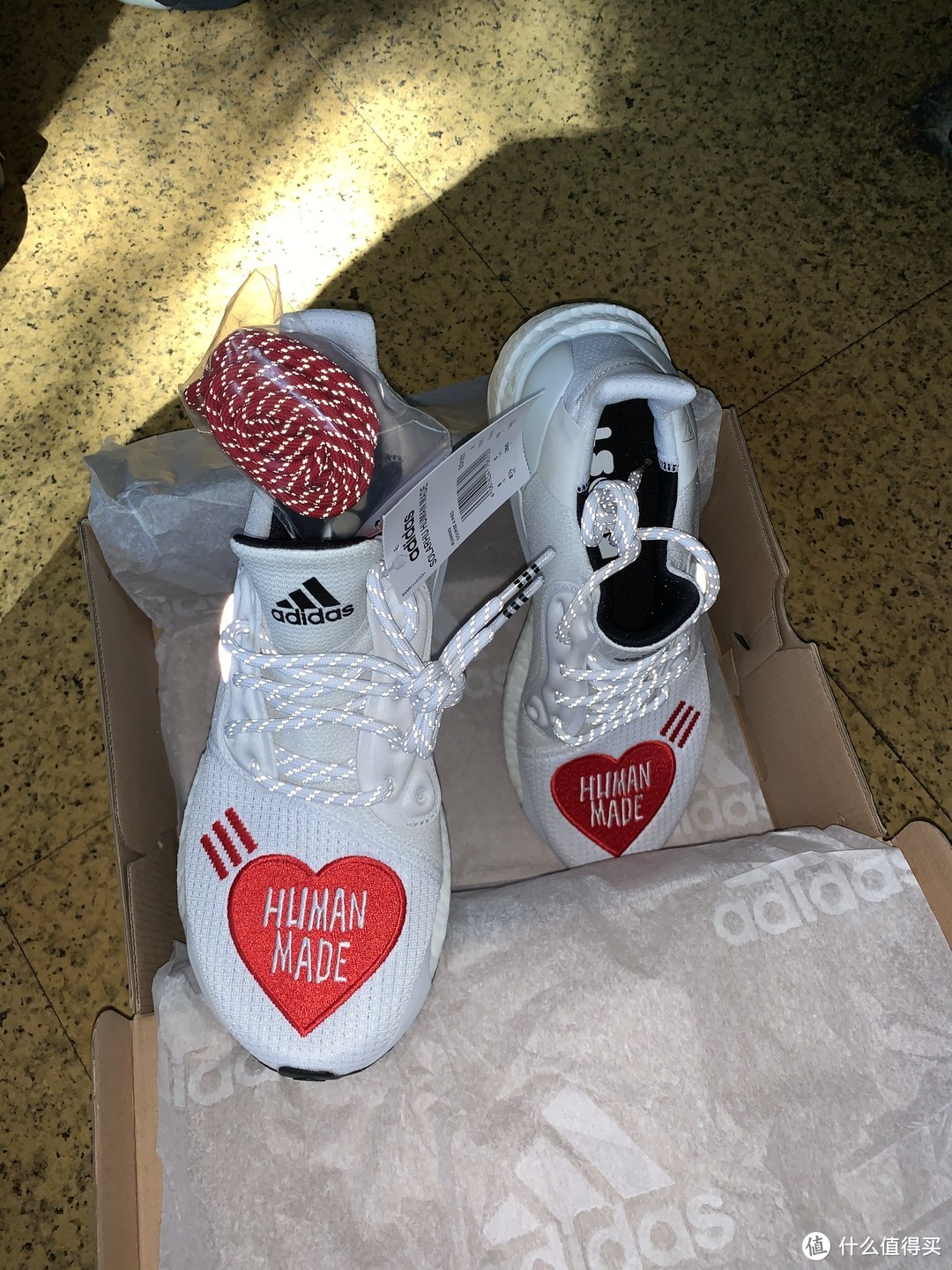 菲董三方联名Solar Hu！Human Made x Pharrell x adidas 谁还没有几双阿迪