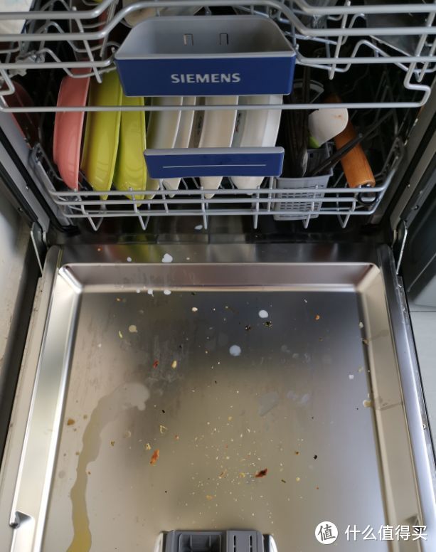 洗碗机使用2个月经验谈：是的，我和他们一样后悔！原来洗碗机不能洗锅……但能洗小龙虾