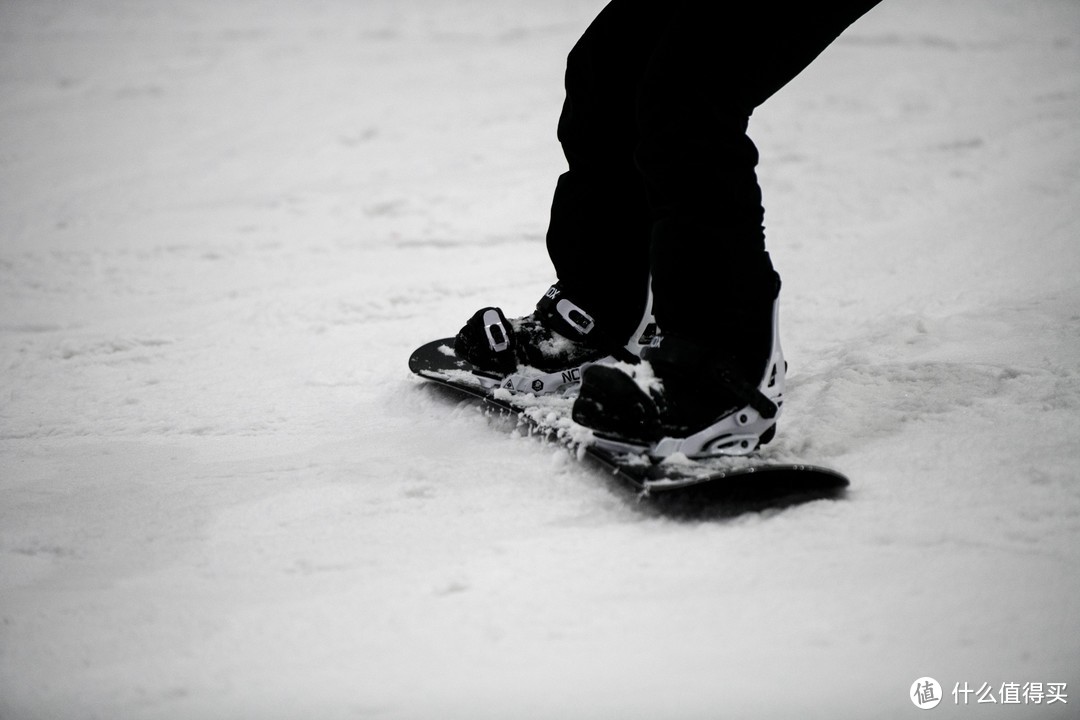 雪季将至，滑雪界的“价格屠夫”，零夏小黑板带你迅速入雪坑