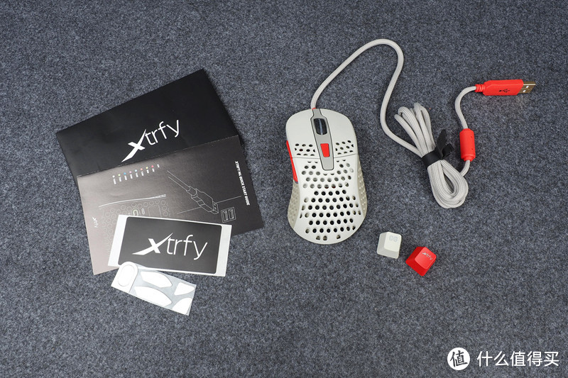 Xtrfy M4游戏鼠标拆解评测 —— 70g轻量化洞洞鼠