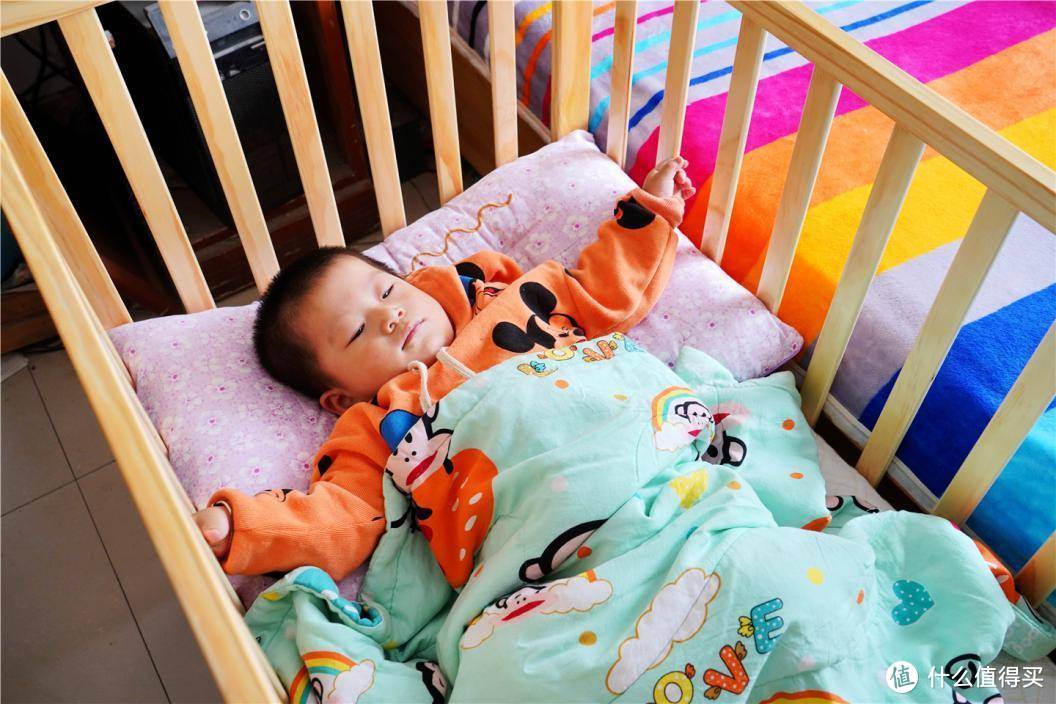 宝宝的全新礼物，妈妈的爱娃神器--贝影随行多功能婴儿木床分享