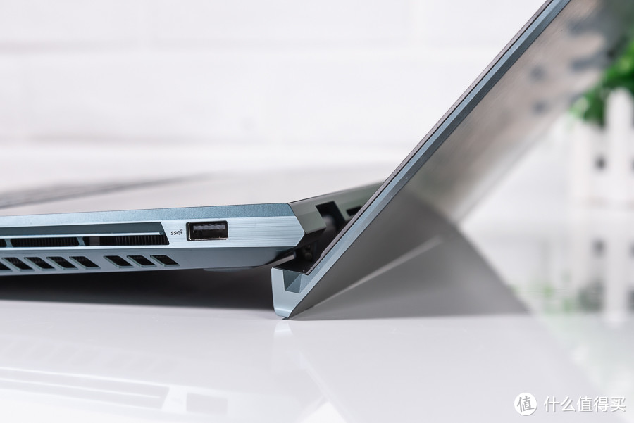 华硕灵耀X2 Pro评测：独到双屏带来Intel创意设计笔记本新高度