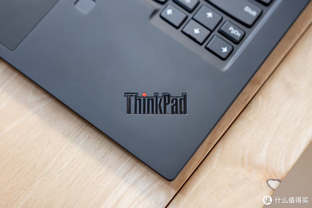 ThinkPad X1 Carbon 2019评测：年度旗舰商务本，黑FUN礼购特惠多