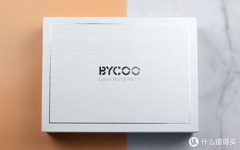 国货新晋BYCOO声波电动牙刷，好用颜值高，一次充电可用三个月。