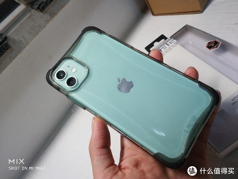 身披绿衣，外套冰透，你就是最靓的机——iPhone11到手晒