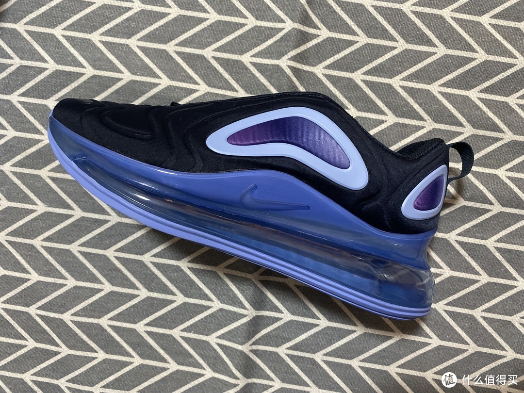 Nike Air Max 720气垫鞋