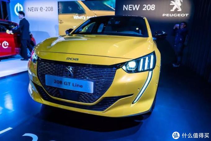 实拍标致8 Gt Line 电动版 日本才能享受的欧洲高级小车 汽车整车 什么值得买