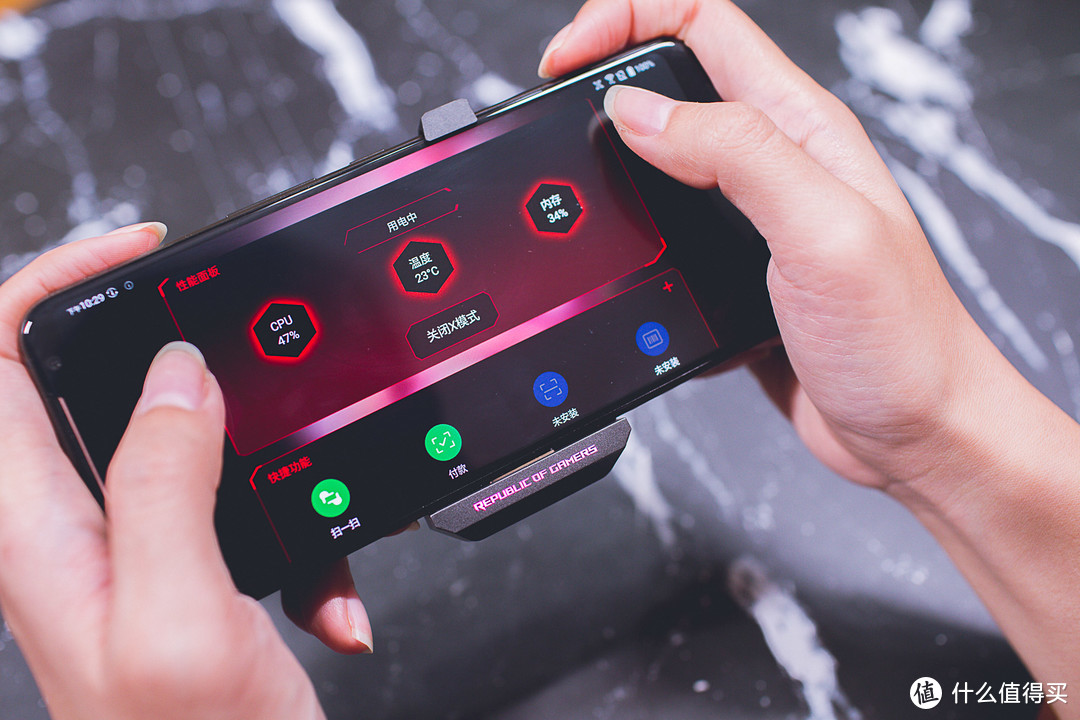 ROG手机2代：一款为玩家而打造的游戏手机