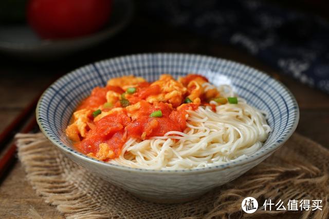 西红柿鸡蛋打卤面，做法简单，开胃又解腻，吃完通体舒畅！